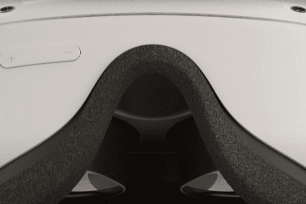 Oculus Quest 2 Virtual Reality Headset